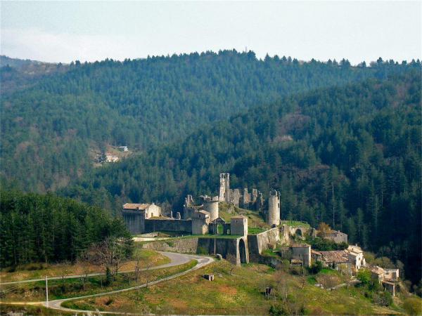 Château de St Michel de Boulogne Château de St Michel de Boulogne