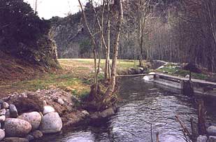 Entrée du canal aux Aulueyres